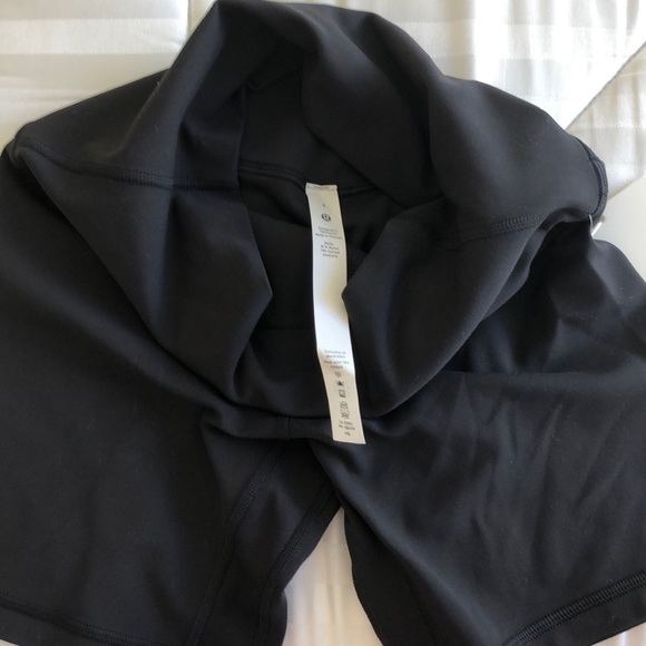 LULULEMON Align Short 6” SHR - Picture 3 of 3